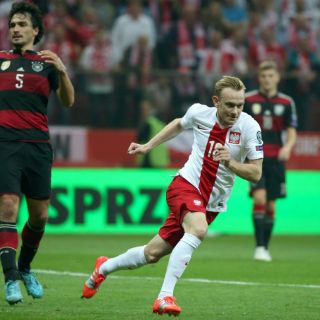Polonia sorprende a Alemania con triunfo histórico