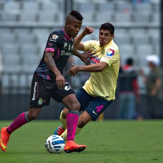 América vence 3-1 a Santos en homenaje a Benítez
