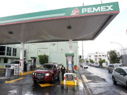La carencia de combustible y cierres de algunas estaciones no pasará de este fin de semana. EL INFORMADOR / A. Camacho