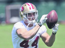 Skov fue firmado por los 49’s, mas no encontró lugar en el roster final. En Tampa espera que sí se dé la oportunidad. ESPECIAL /