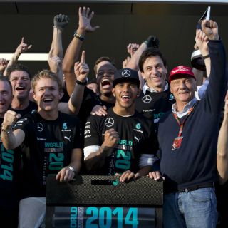 Mercedes logra primer título mundial de Constructores