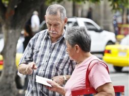 Es importante que quien la padezca asista con un reumatólogo certificado, apuntan. EL INFORMADOR / ARCHIVO