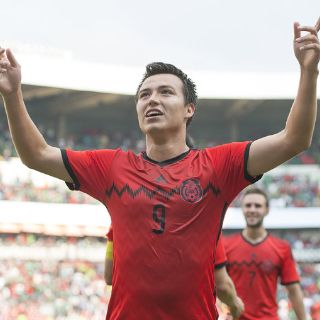 'Cubo' Torres rescata al Tri