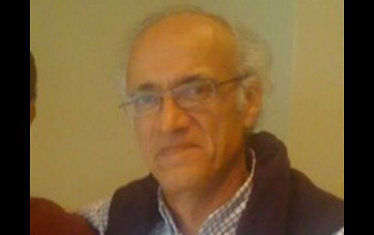 El narrador y poeta Francisco Hinojosa formó parte del jurado. TWITTER / @panchohinojosah