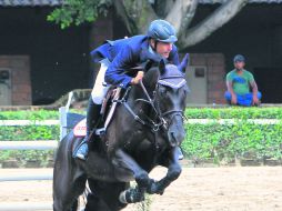 Estelar. Felipe Gaspar, a lomos de “Cobains”, detuvo el cronómetro en 58.71 segundos. EL INFORMADOR / M. Vargas