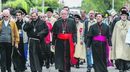 Presente. Juan Sandoval Íñiguez también participó en el trayecto de la Romería de este año. EL INFORMADOR / F. Atilano