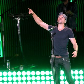 Rumoran problemas entre Enrique Iglesias y Anna Kournikova