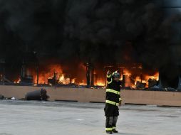 El Palacio de Gobierno en Chilpancingo fue objeto de destrozos por manifestantes que reclaman información del caso Iguala. AFP / Y. Cortez