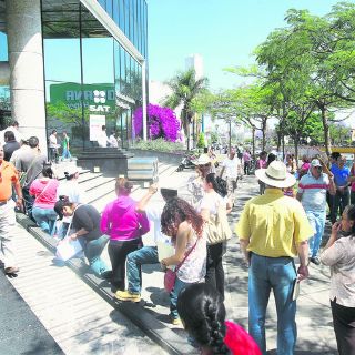 Hay 90 mil negocios de comida en la informalidad