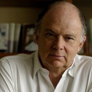 Enrique Krauze recibirá premio de manos de ex presidente