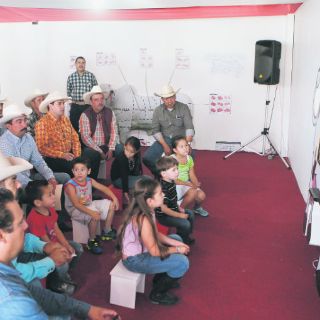 Abren Pabellón de la carne en la Expo Ganadera