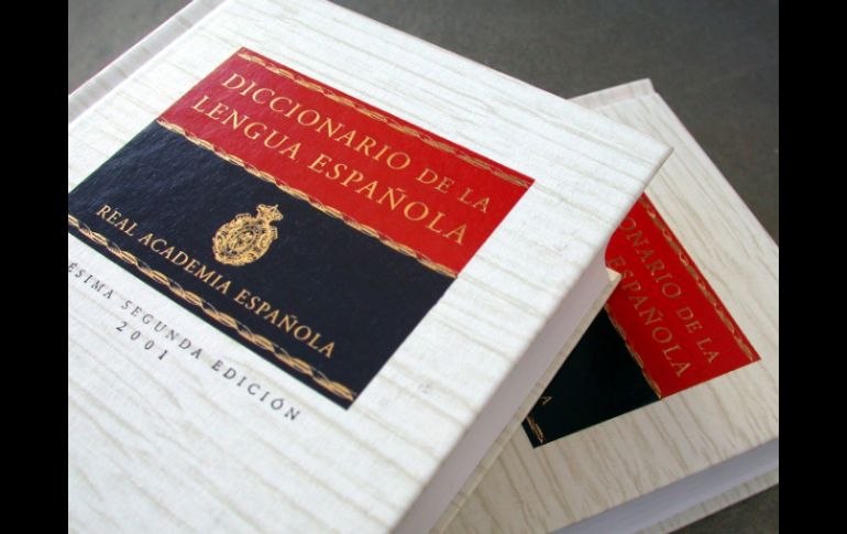 'Amigovio' es una de las 19 mil acepciones que el continente aporta al nuevo texto. EFE / ARCHIVO