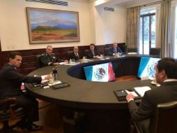 Los funcionarios no hacen declaraciones al salir de la Residencia Presidencial. TWITTER / @PresidenciaMX