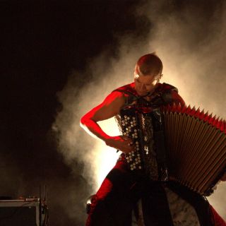 El 'Jimi Hendrix del acordeón' prende al Cervantino