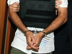 Oficiales que patrullaban la zona reciben la denuncia de una mujer que les informó sobre el sujeto sospechoso. EFE / ARCHIVO