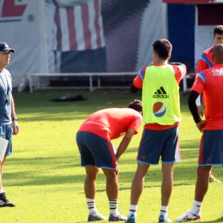 Chivas cierra preparación para visitar al bicampeón