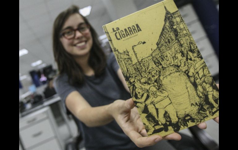 Alexia Halteman, editora de la revista, da detalles sobre la labor que se realiza en dicha publicación. EL INFORMADOR / F. Atilano