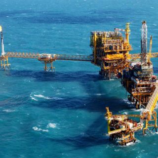 La caída de los precios del petróleo no afectará a México, dice Merrill Lynch