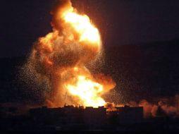 La ofensiva encabezada por Estados Unidos impactó en un centro de distribución de gasolina. EFE / T. Bozoglu