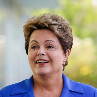 Dilma Rousseff acepta desvío de recursos en Petrobras
