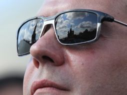 Los rayos ultra violeta causan daño acumulativo que puede terminar en daños al borde de los párpados, conjuntivitis y cataratas. AP / ARCHIVO