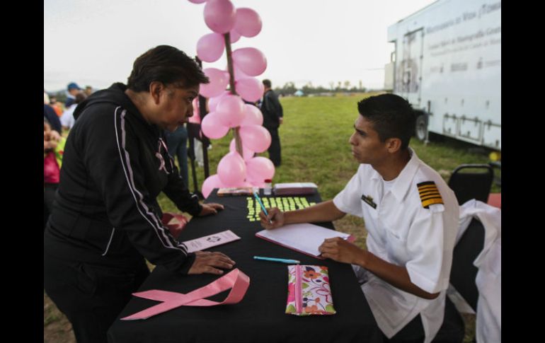 A nivel nacional, la dependencia organizó las caminatas para fomentar la convivencia. EL INFORMADOR / F. Atilano