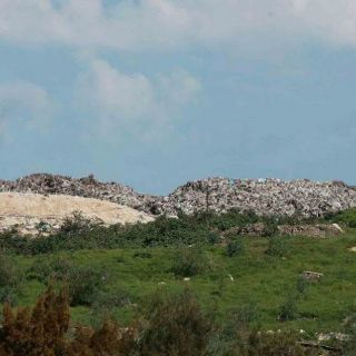 Denuncian vertedero ilegal en ladera norte del Picachos