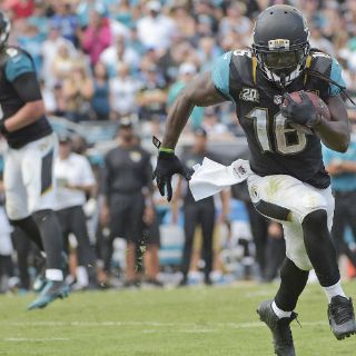 Jaguares sorprenden a los Cafés