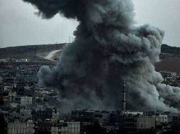Imagen de una explosión en la ciudad de Kobane. AFP / A. Messinis