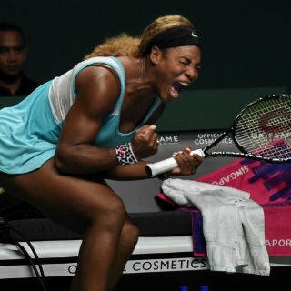 Serena Williams debuta con triunfo en Singapur