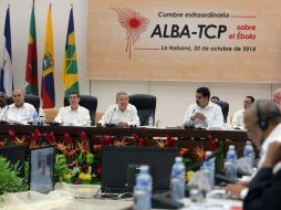 Raúl Castro inaugura la Cumbre Extraordinaria de la Alianza Bolivariana para los Pueblos de Nuestra América (ALBA) sobre el ébola. EFE / E. Mastrascusa