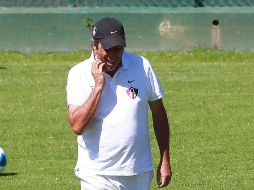 Tomás Boy podría ser suspendido de 10 a 12 partidos y recibir una multa de 18 a 450 días de salario mínimo. EL INFORMADOR / ARCHIVO