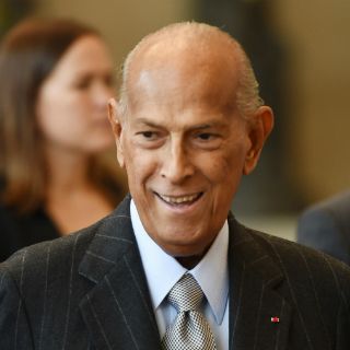 Visten de luto página web de Óscar de la Renta