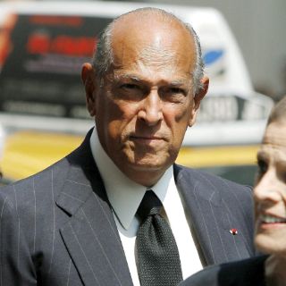 Julio Iglesias se despide de Óscar de la Renta