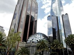 El mercado accionario local cierra en línea con Wall Street gracias a emisoras como América Móvil, Cemex y Televisa. NTX / ARCHIVO