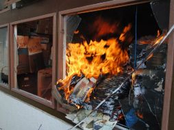 El centro, cercano al Palacio Municipal, fue cerrado desde las 11:00 horas por temor a que fuera destruido. SUN / J. Serratos