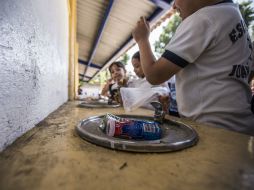 En algunas escuelas los bebederos están instalados, pero no tienen las condiciones necesarias para su uso. EL INFORMADOR / ARCHIVO