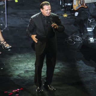 Luis Miguel habría tratado de seducir a novia de Bisbal