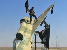 A diferencia de al-Qaeda, el EI recibe sus recursos de actividades delictivas y terroristas. AP / ARCHIVO