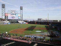 El estadio de San Francisco puede ser traicionero para los novicios con sus bullpens en territorio de foul y el enorme muro derecho. AP / E. Risberg