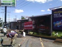 Detallan que la clausura aplica para toda una valla con anuncios. EL INFORMADOR /