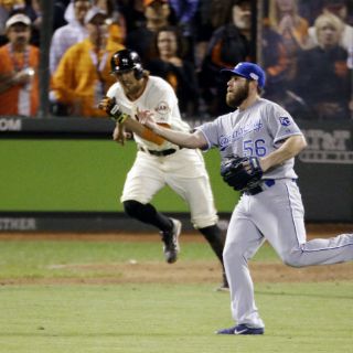 Kansas City gana el juego 3 de la Serie Mundial