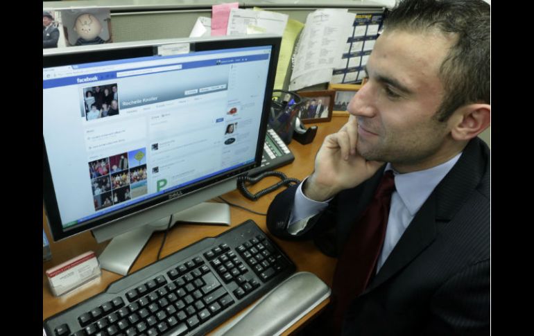 Las compañías no deben utilizar todas las redes sociales, sólo las que convienen a su negocio. AP / ARCHIVO