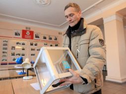 Separatistas prorrusos boicotearán las elecciones en 15 de las 32 circunscripciones de las regiones de Donetsk y Lugans. EFE / T. Zenkovich