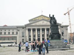 La modernidad y las restauraciones se combinan con lo antiguo. Aquí, el teatro Nacional de Münich. EL INFORMADOR / J. Pérez