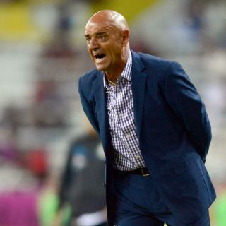 Si no cambiamos, estamos condenados a descender: 'Chelís'