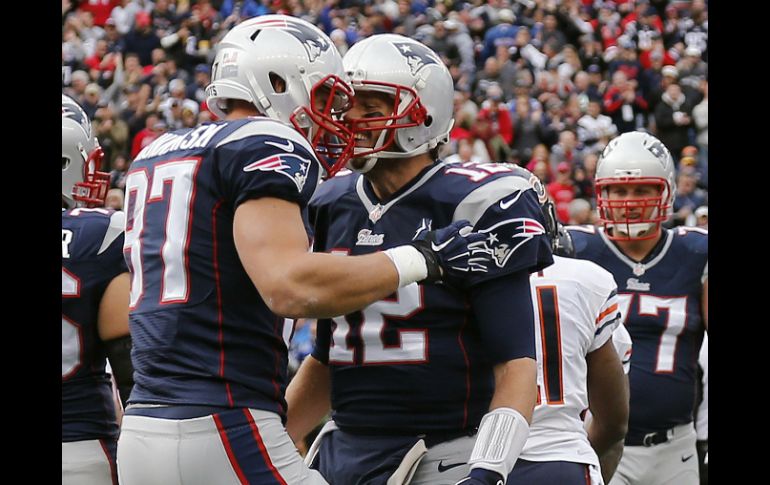 Brady tuvo un gran partido y completó 30 de 35 pases. AP / E. Amendola