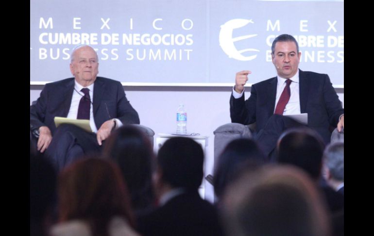 Claudio González Laporte y Gerardo Gutiérrez Candiani resaltan que se necesita la misma voluntad política que el Pacto por México. SUN / A. Ojeda