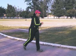 Constancia. Lourdes González Magdaleno practica el atletismo en la Unidad Tabachines. EL INFORMADOR / R. Alarcón
