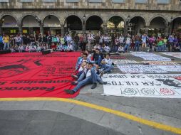 Expresan su repudio a la represión que sufrieron hace 26 años por parte de policías antimotines. EL INFORMADOR / F. Atilano